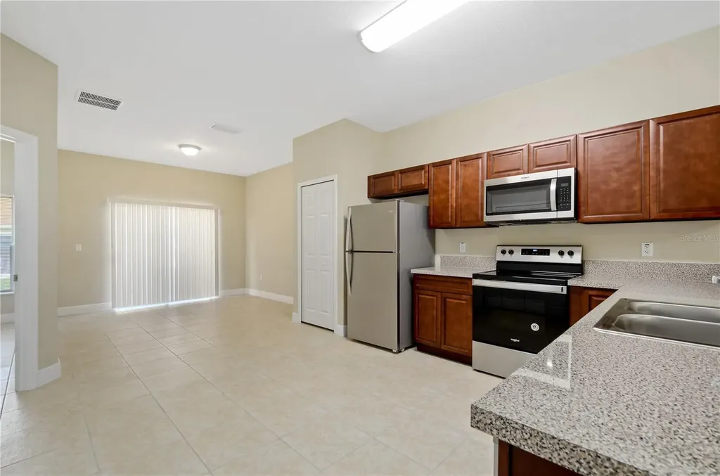 411 Blackbird Way Kissimmee FL 34759