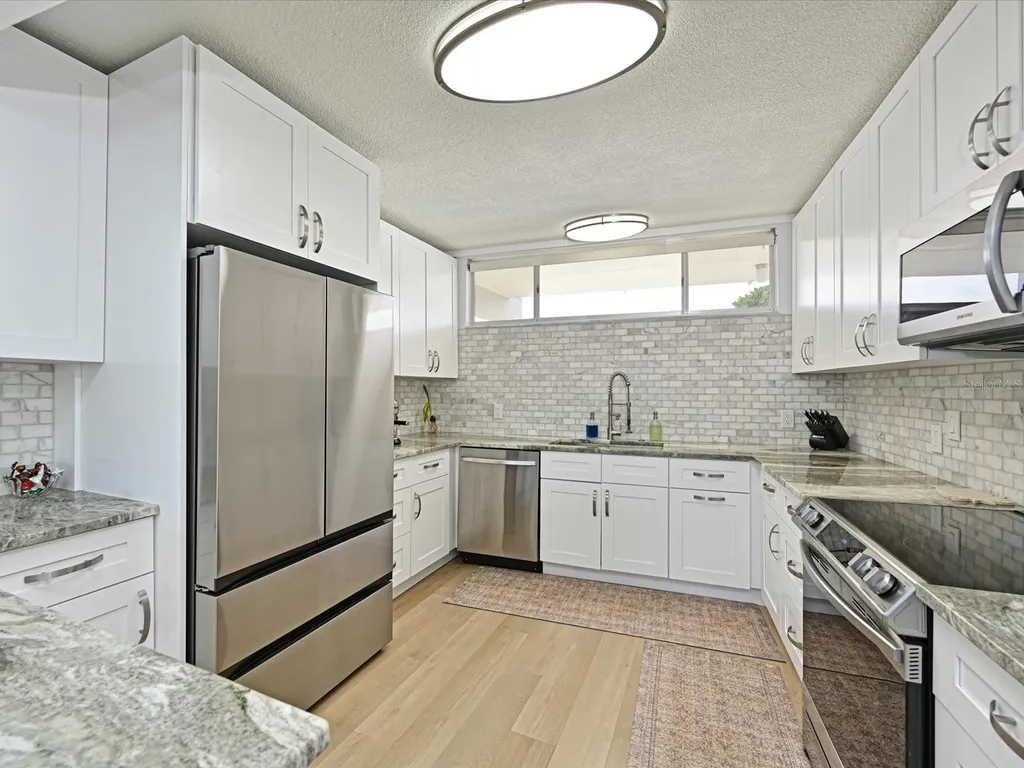 100 Sands Point Road Longboat Key FL 34228