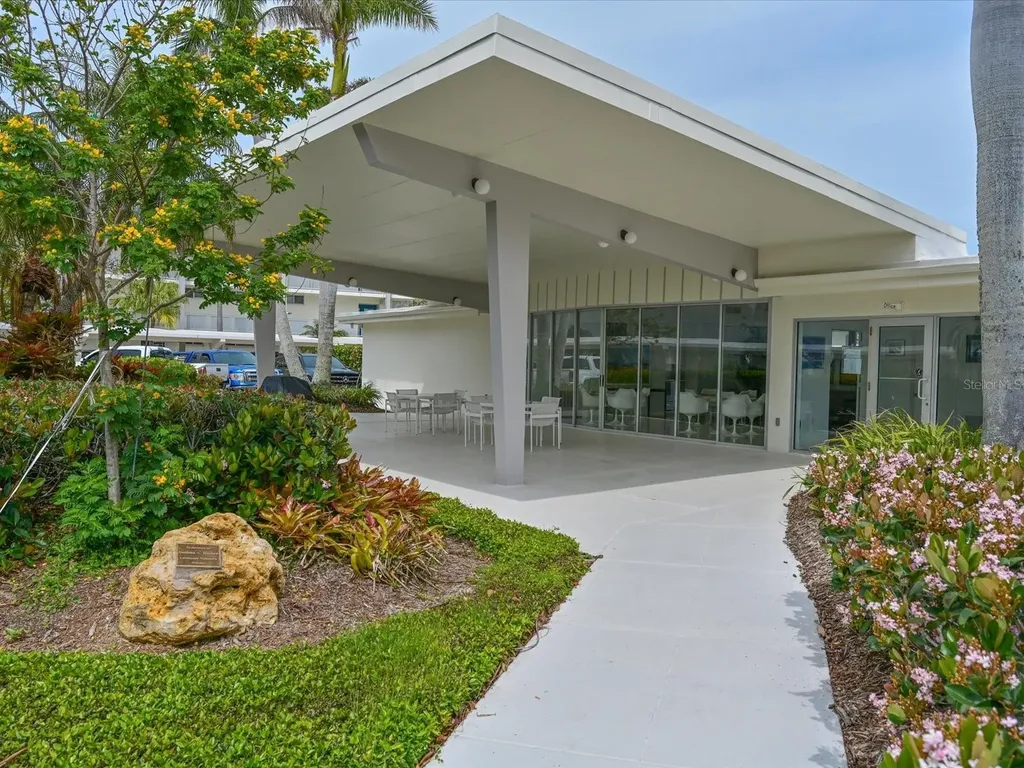 100 Sands Point Road Longboat Key FL 34228