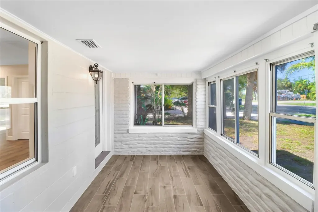 4018 S West Shore Boulevard Tampa FL 33611