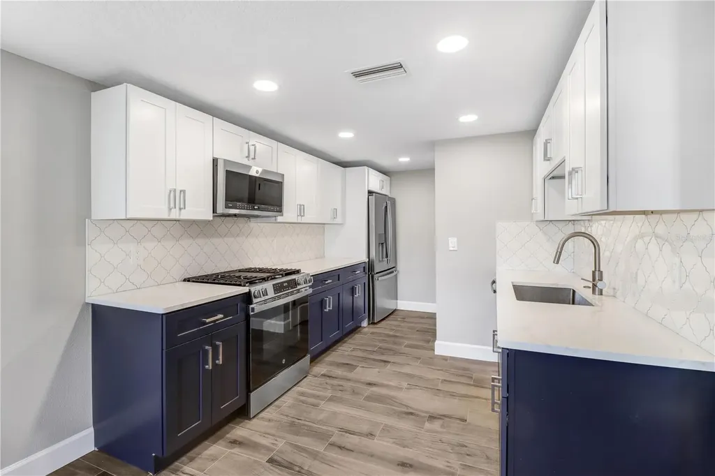 4018 S West Shore Boulevard Tampa FL 33611