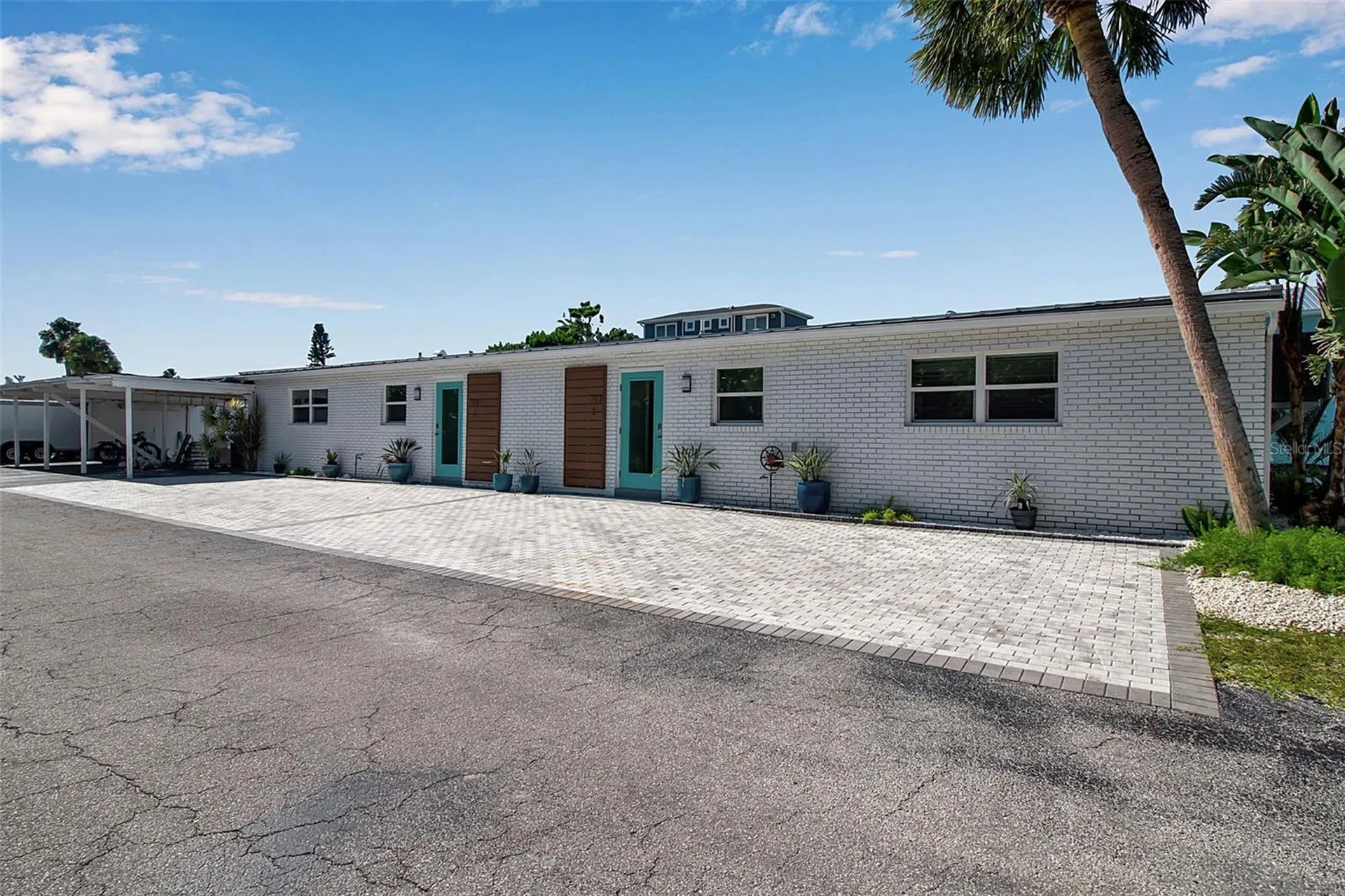 713 Saint Judes Drive S Longboat Key FL 34228