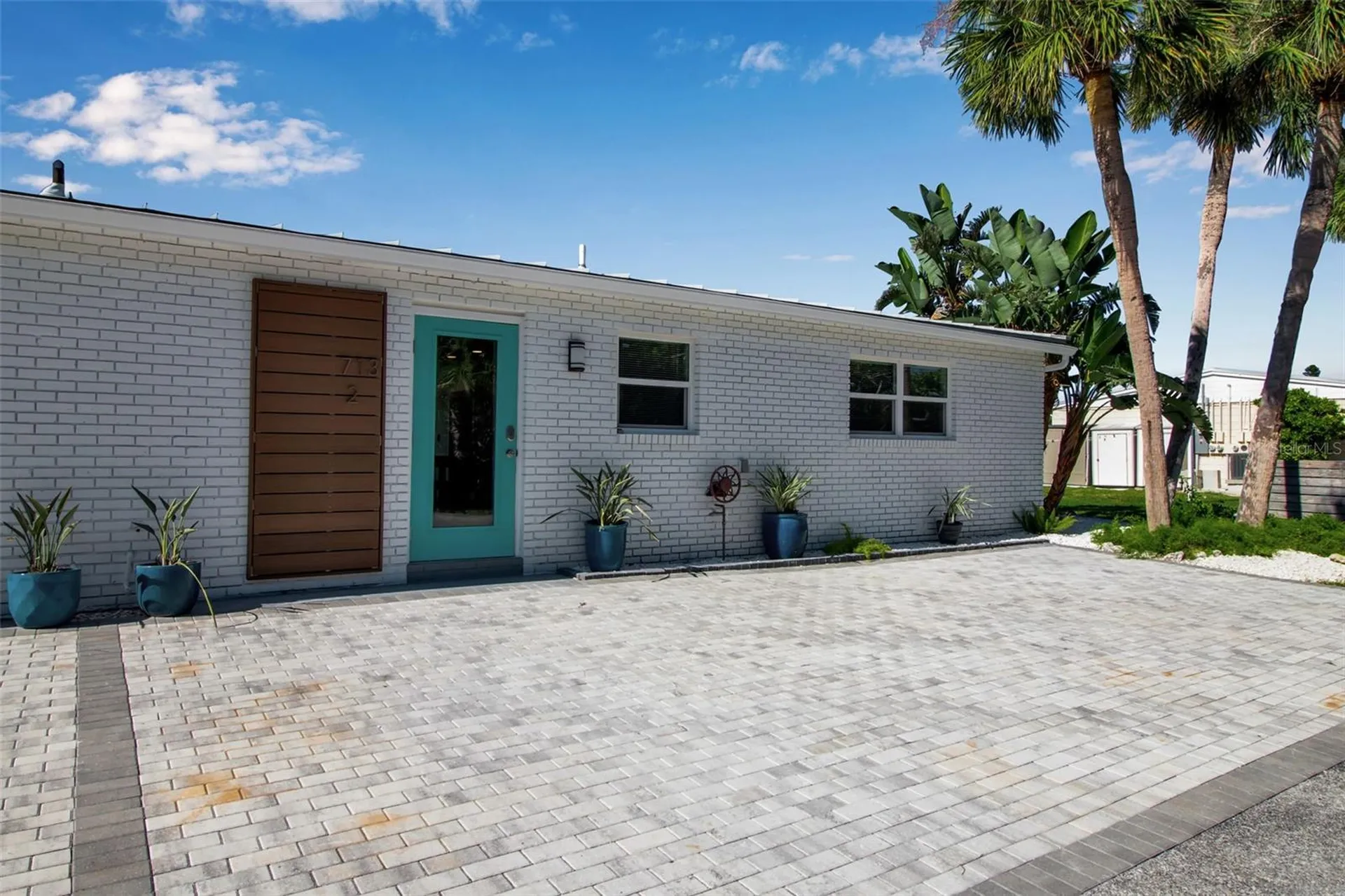 713 Saint Judes Drive S Longboat Key FL 34228