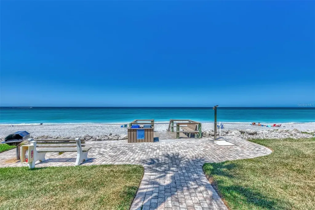 2950 N Beach Road Englewood FL 34223