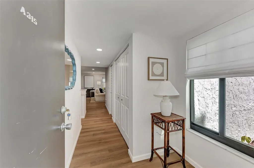 2950 N Beach Road Englewood FL 34223