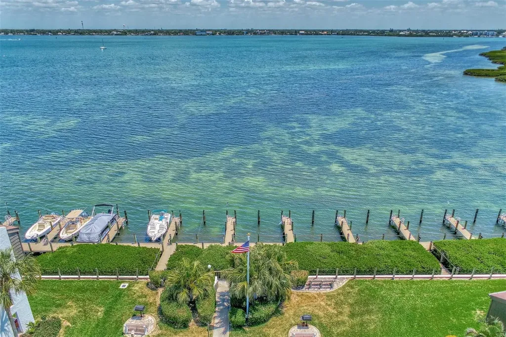 2950 N Beach Road Englewood FL 34223