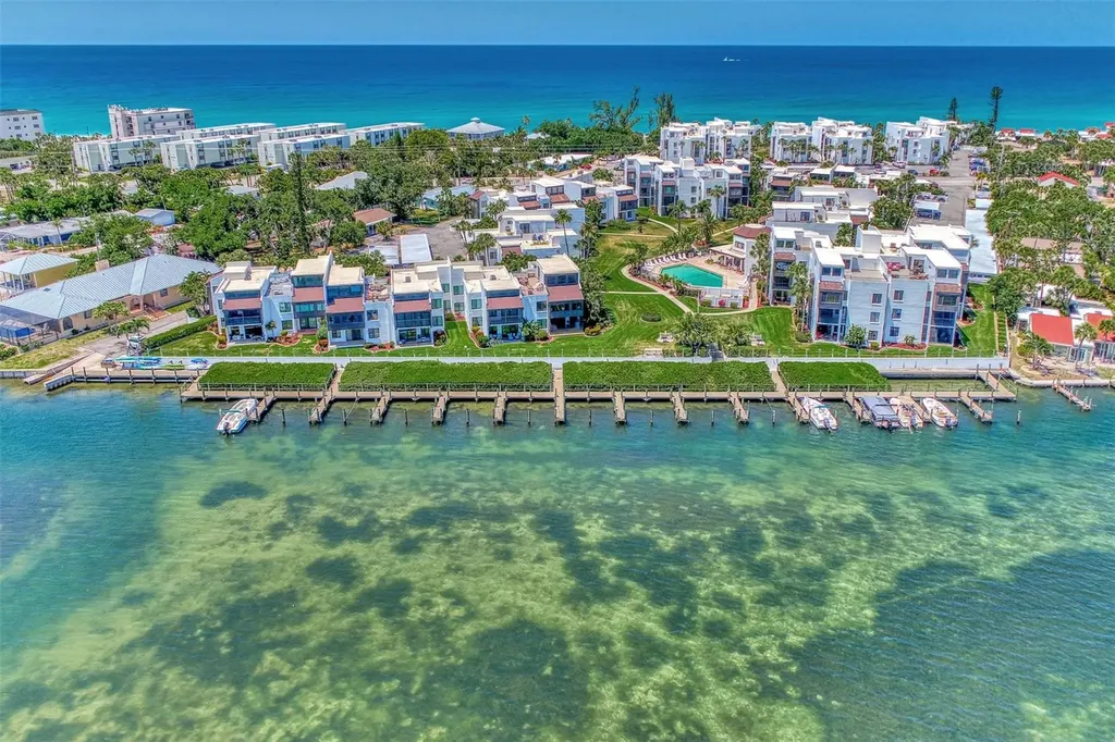 2950 N Beach Road Englewood FL 34223