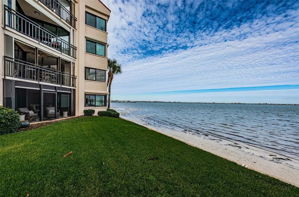 5633 Puerta Del Sol Boulevard S St Petersburg FL 33715