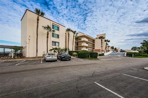 5633 Puerta Del Sol Boulevard S St Petersburg FL 33715