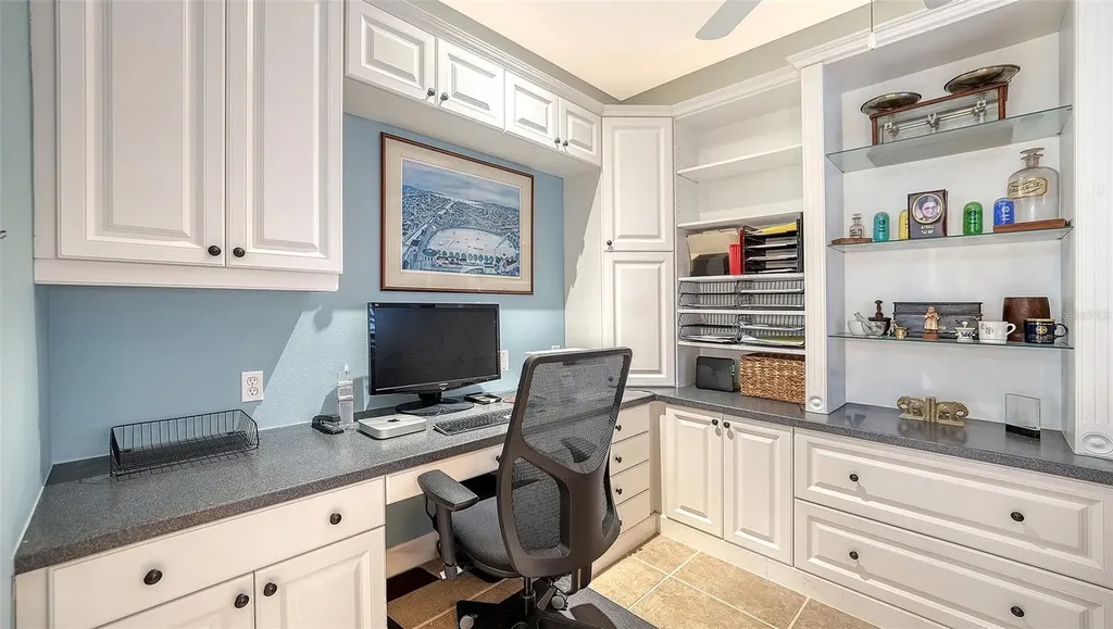 2529 Marblehead Drive Sarasota FL 34231