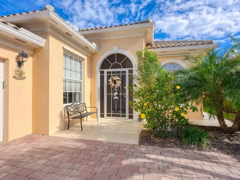 7675 Uliva Way Sarasota FL 34238