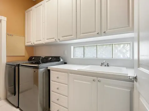 7675 Uliva Way Sarasota FL 34238