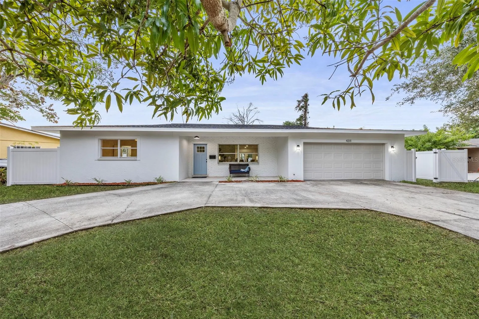 4311 Narvarez Way S St Petersburg FL 33712