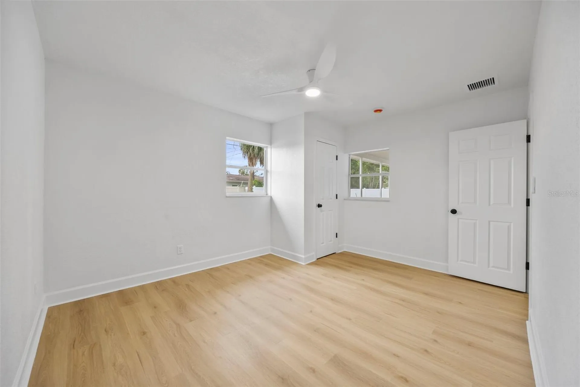 4311 Narvarez Way S St Petersburg FL 33712