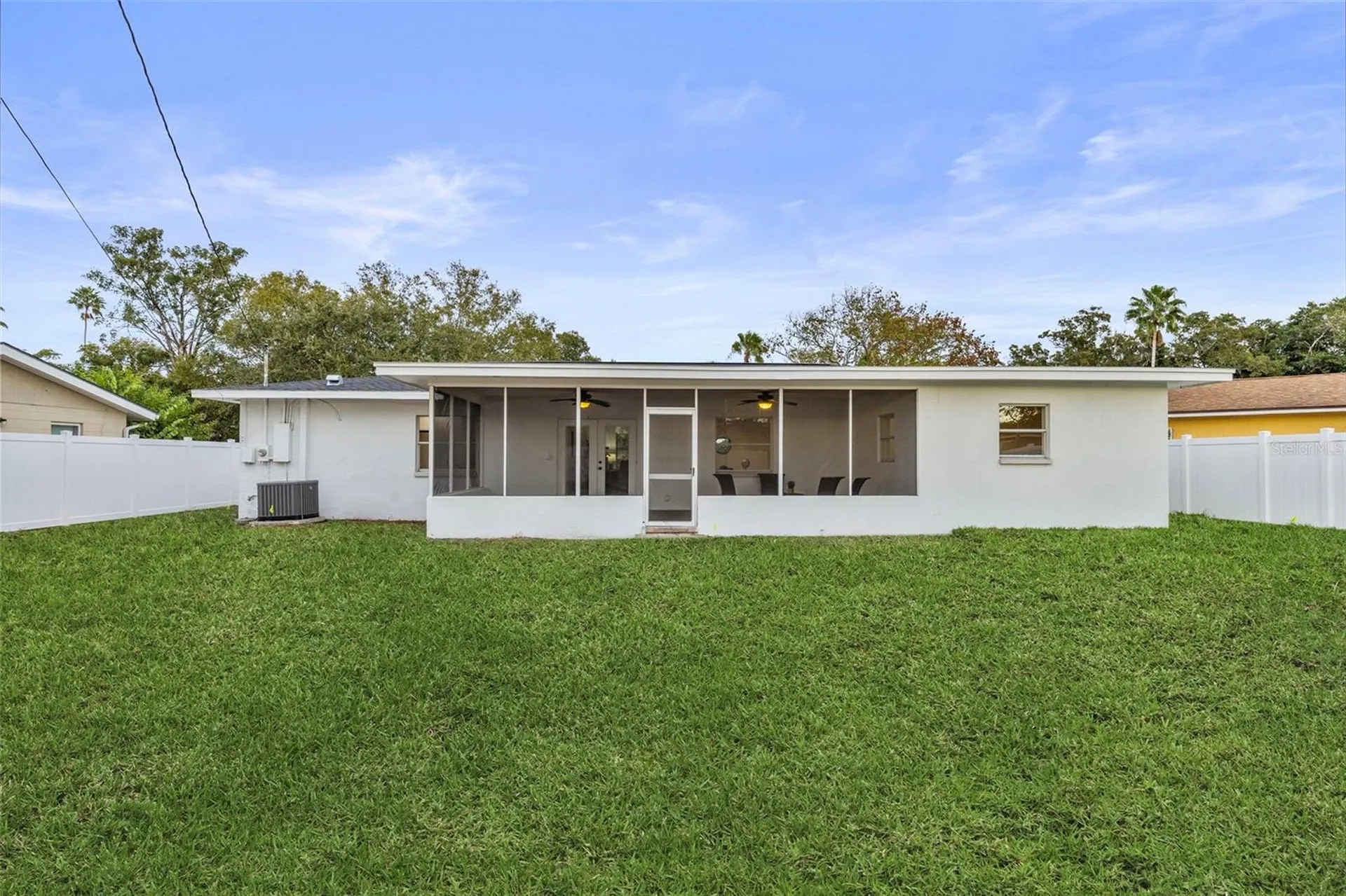 4311 Narvarez Way S St Petersburg FL 33712