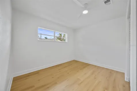 4311 Narvarez Way S St Petersburg FL 33712