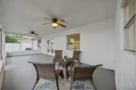 4311 Narvarez Way S St Petersburg FL 33712