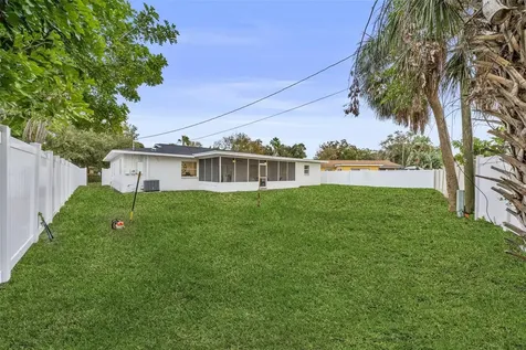4311 Narvarez Way S St Petersburg FL 33712