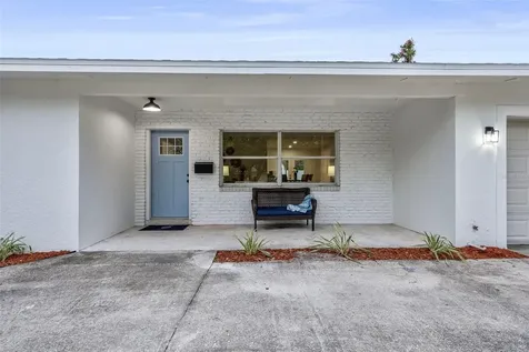 4311 Narvarez Way S St Petersburg FL 33712