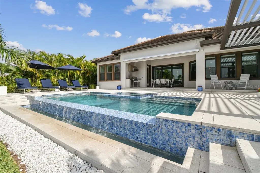 4054 Rocky Shores Drive Tampa FL 33634