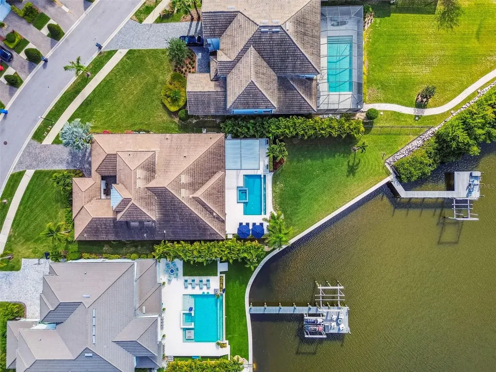 4054 Rocky Shores Drive Tampa FL 33634