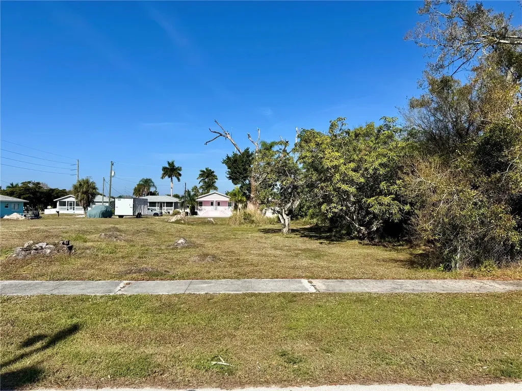 623 Fitzhugh Avenue Punta Gorda FL 33950
