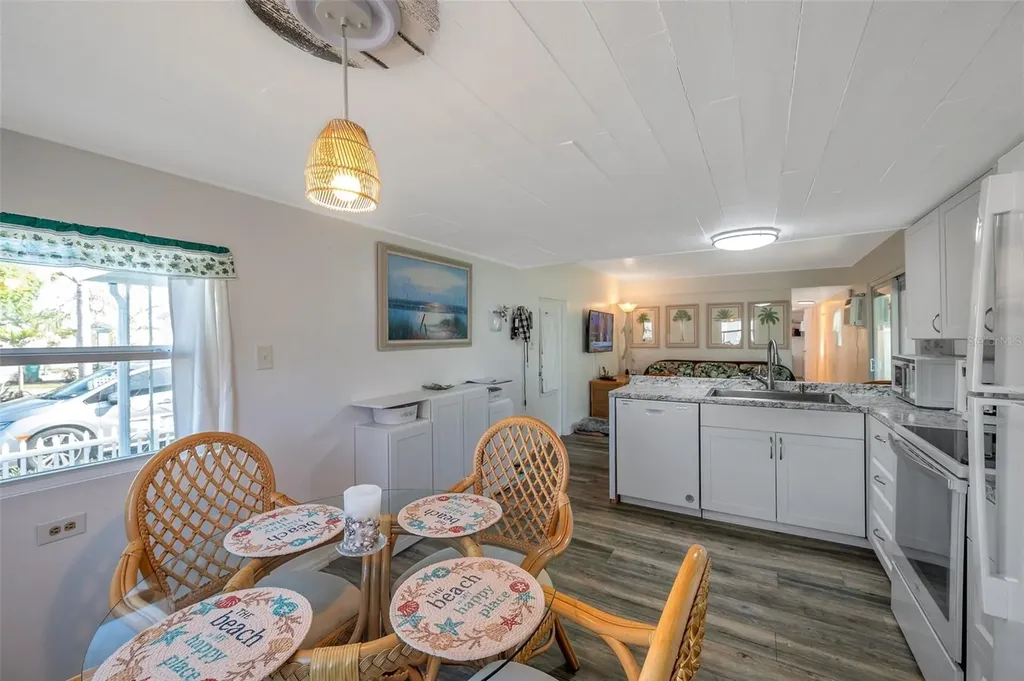 6580 Seminole Boulevard Seminole FL 33772