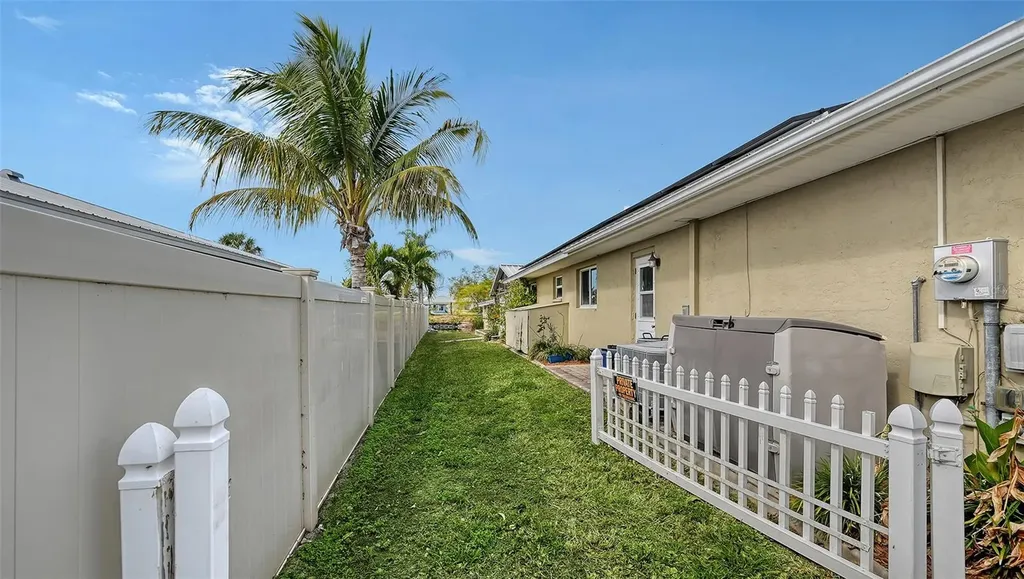 619 Albee Farm Road N Nokomis FL 34275