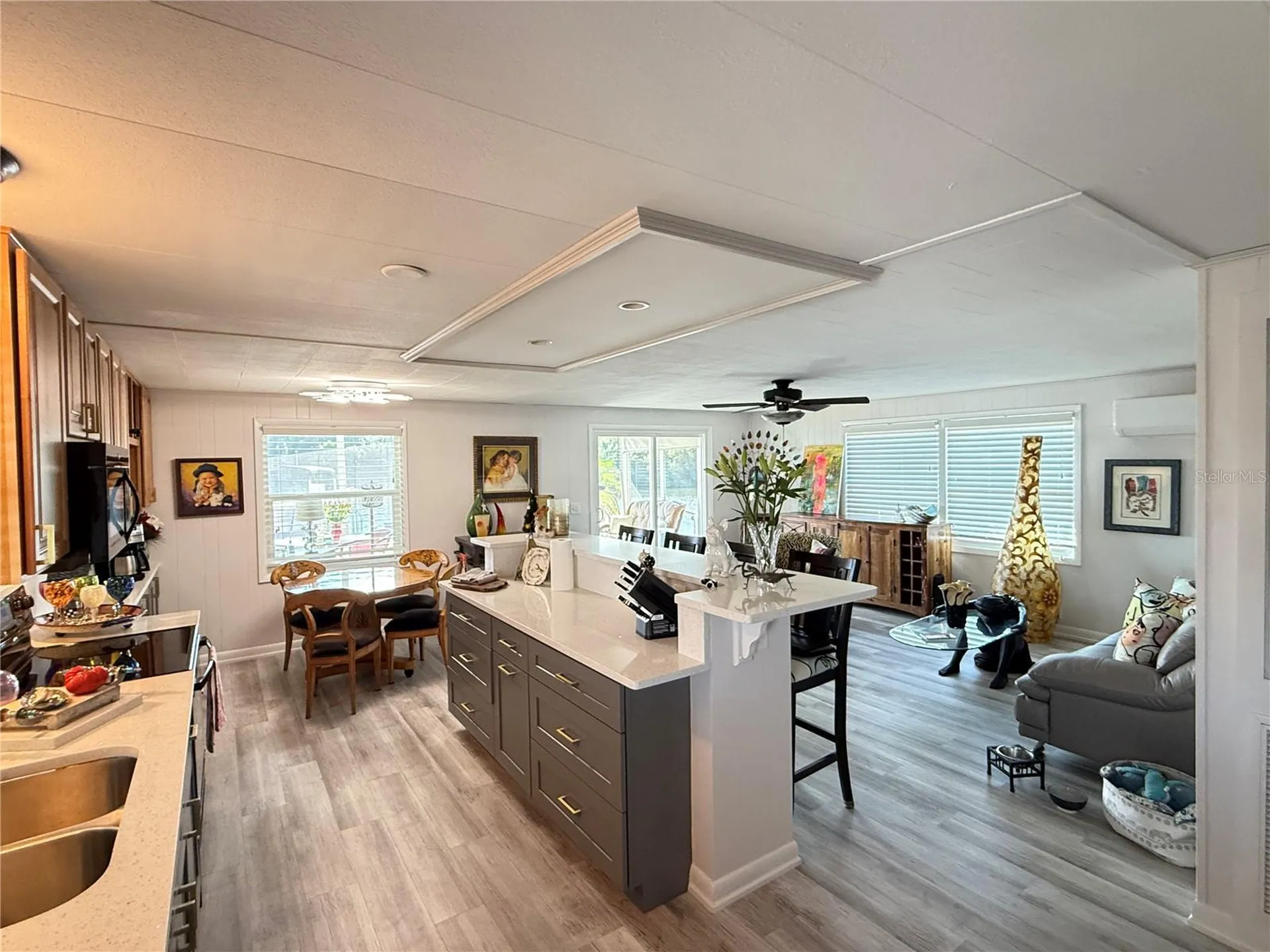 622 Mount Oak Avenue NE St Petersburg FL 33702