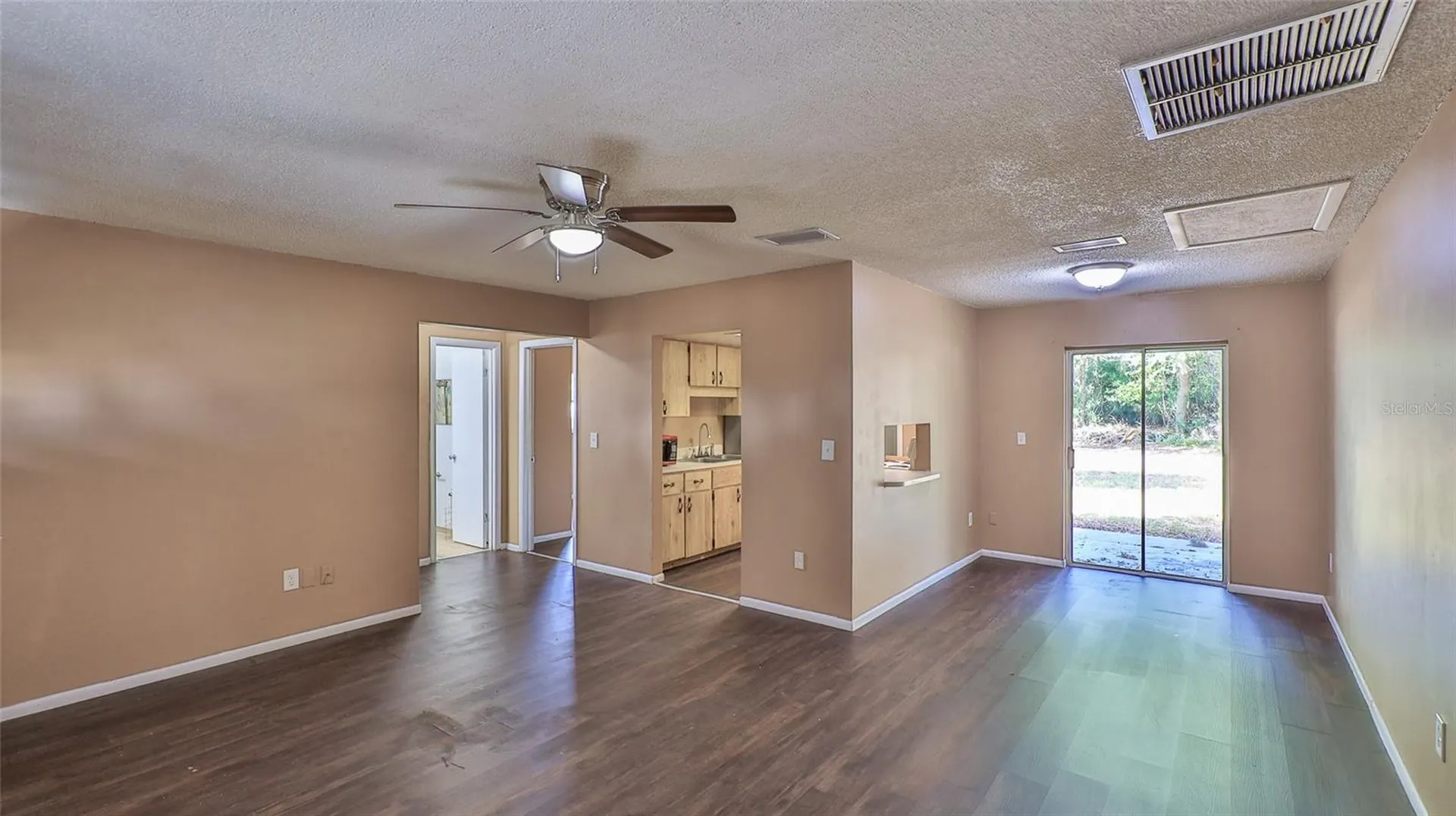 1802 N Fern Palm Drive Edgewater FL 32132