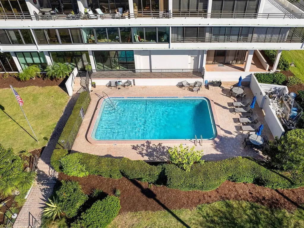 770 S Palm Avenue Sarasota FL 34236
