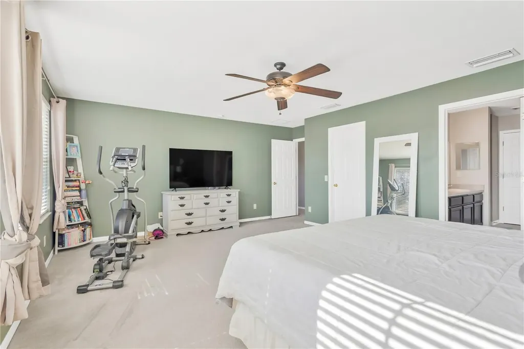 18345 Fish Loop Land O Lakes FL 34638