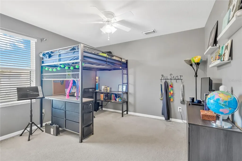 18345 Fish Loop Land O Lakes FL 34638