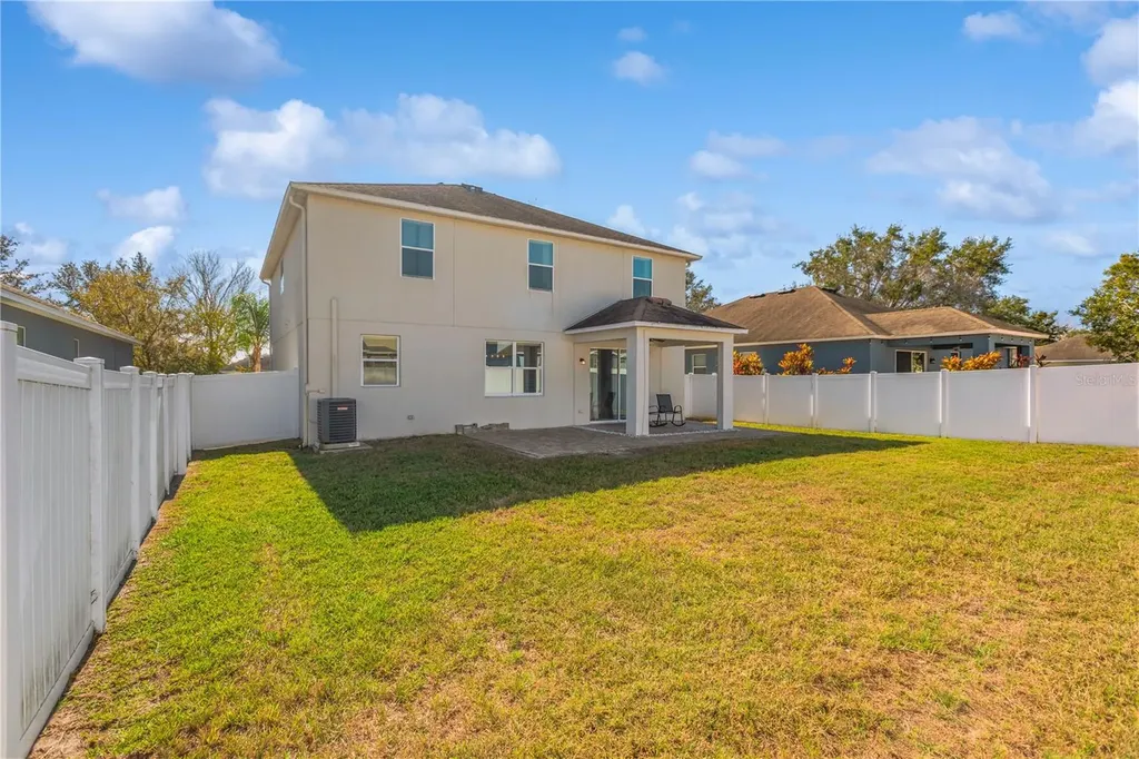 18345 Fish Loop Land O Lakes FL 34638