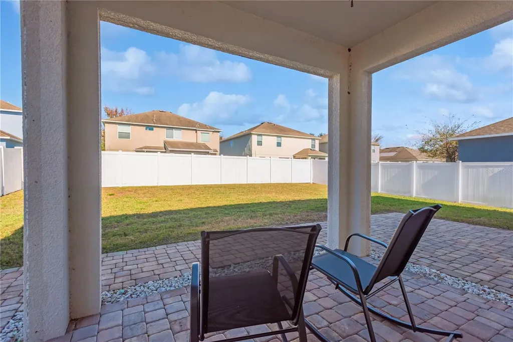 18345 Fish Loop Land O Lakes FL 34638