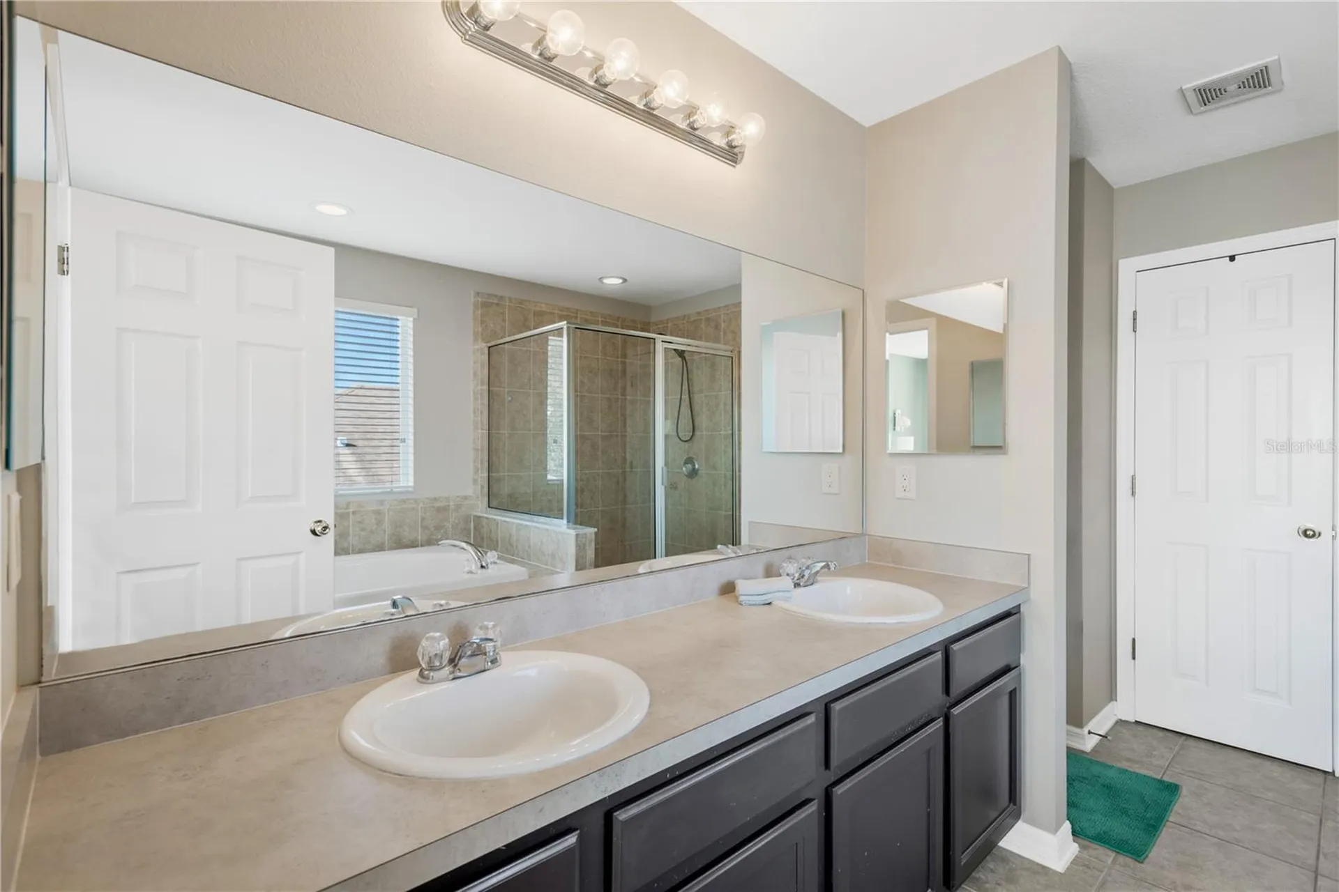 18345 Fish Loop Land O Lakes FL 34638