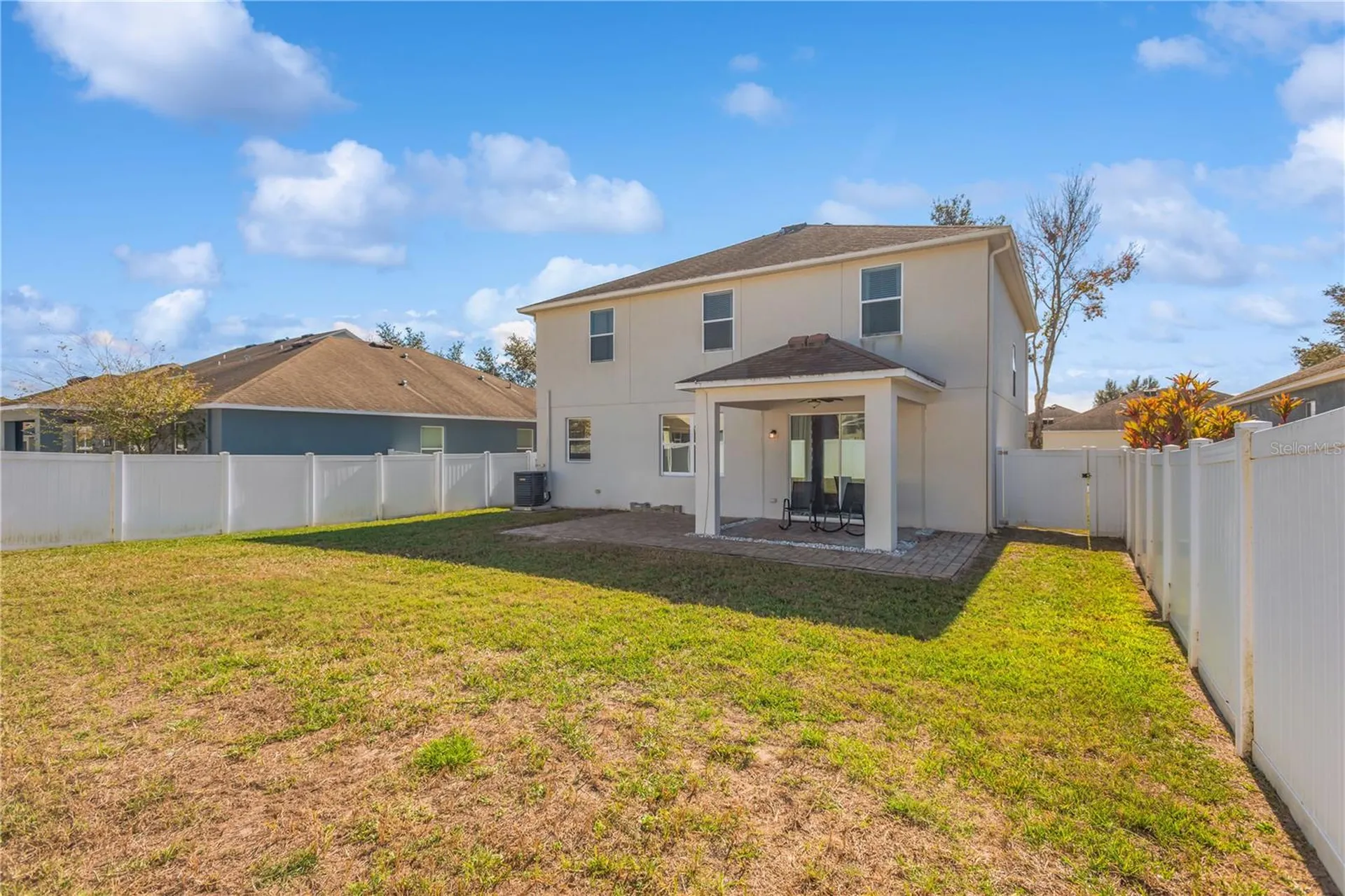 18345 Fish Loop Land O Lakes FL 34638