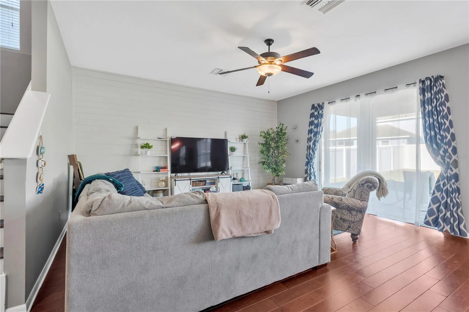 18345 Fish Loop Land O Lakes FL 34638