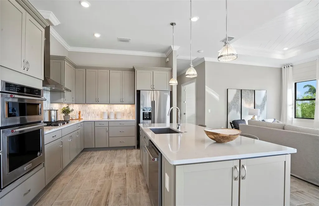 7452 Summer Court Sarasota FL 34231
