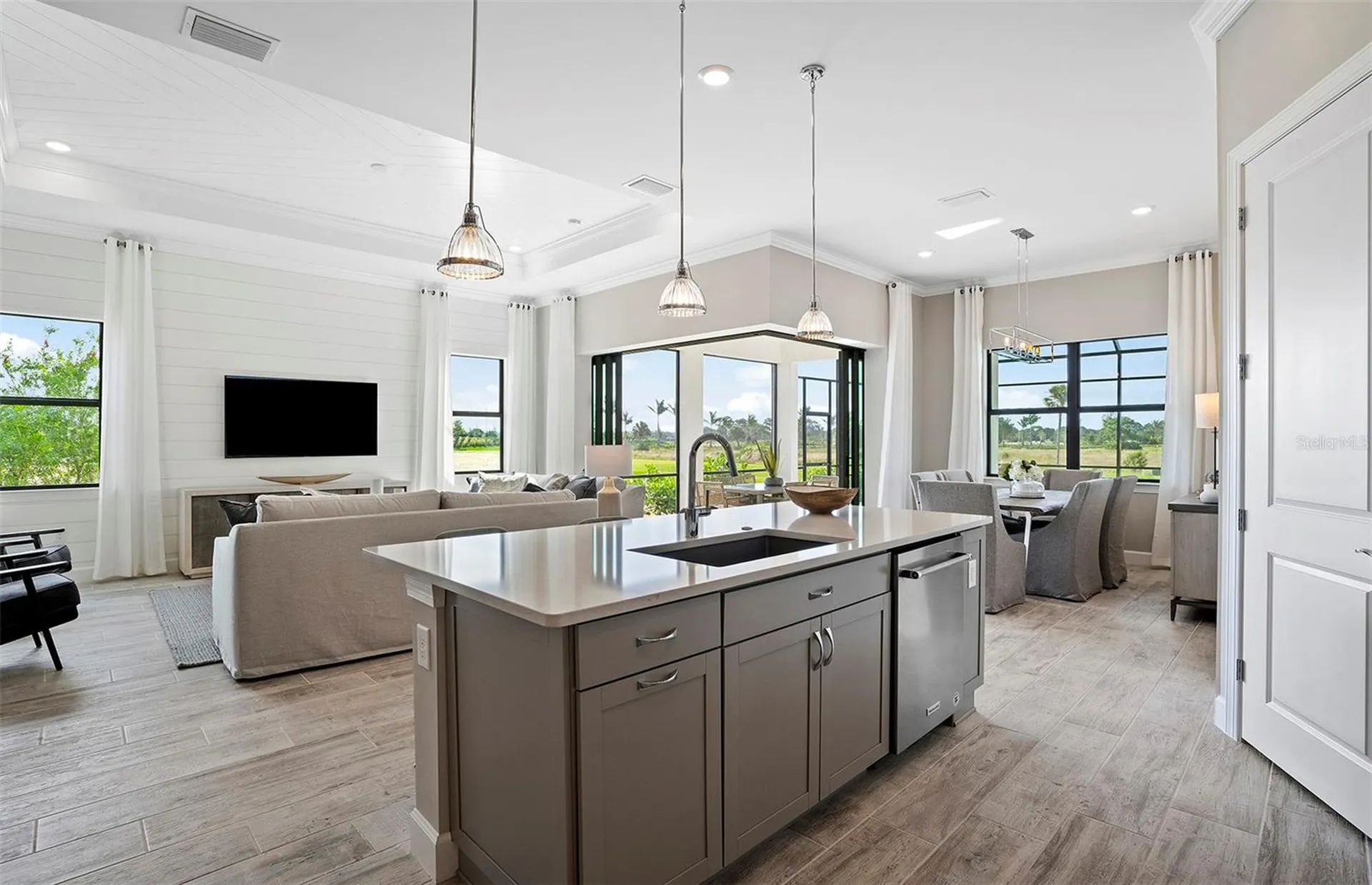 7452 Summer Court Sarasota FL 34231