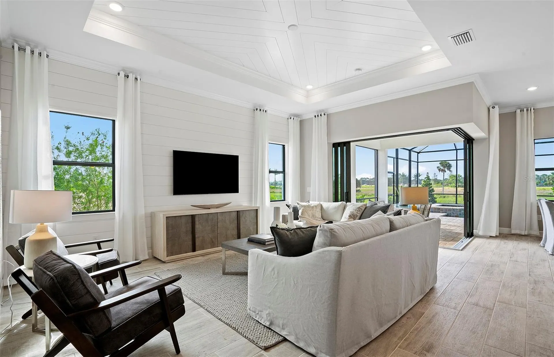 7452 Summer Court Sarasota FL 34231