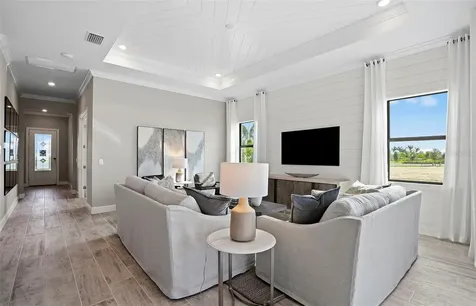 7452 Summer Court Sarasota FL 34231