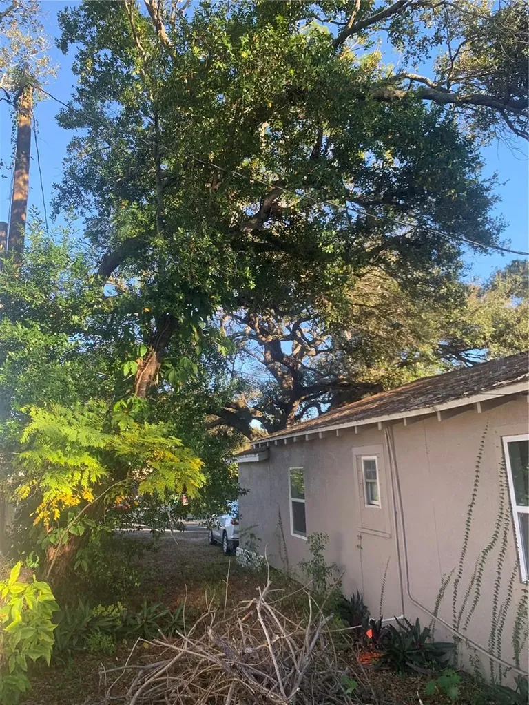 1880 Sylvan Drive Clearwater FL 33755