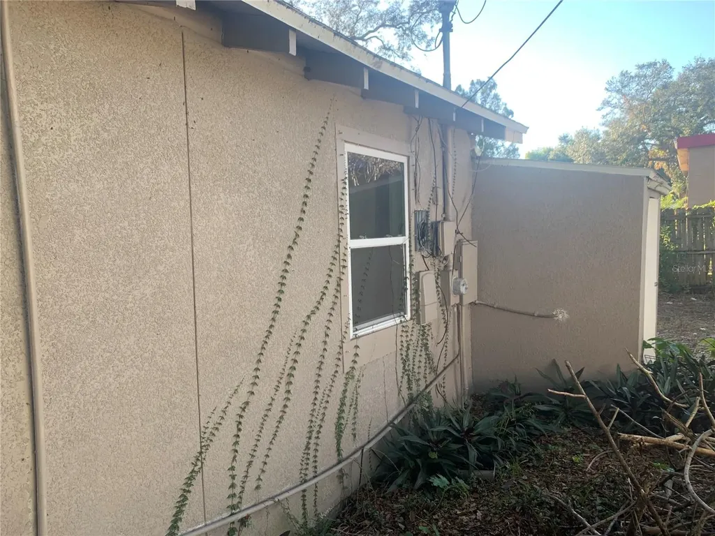1880 Sylvan Drive Clearwater FL 33755