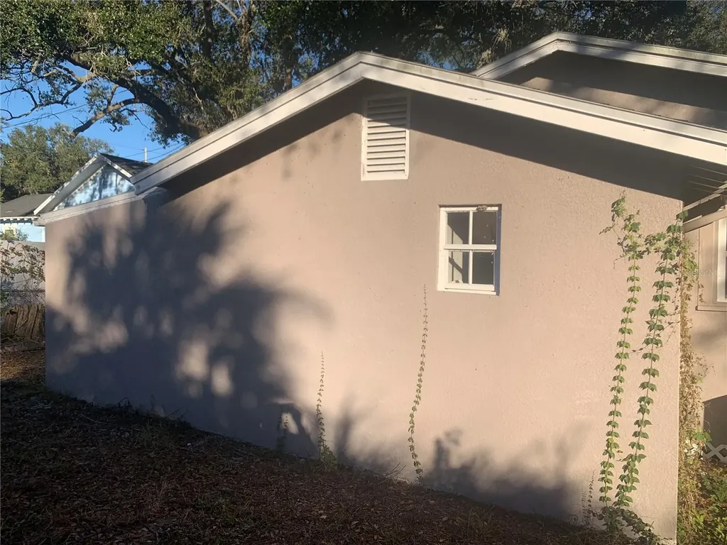 1880 Sylvan Drive Clearwater FL 33755