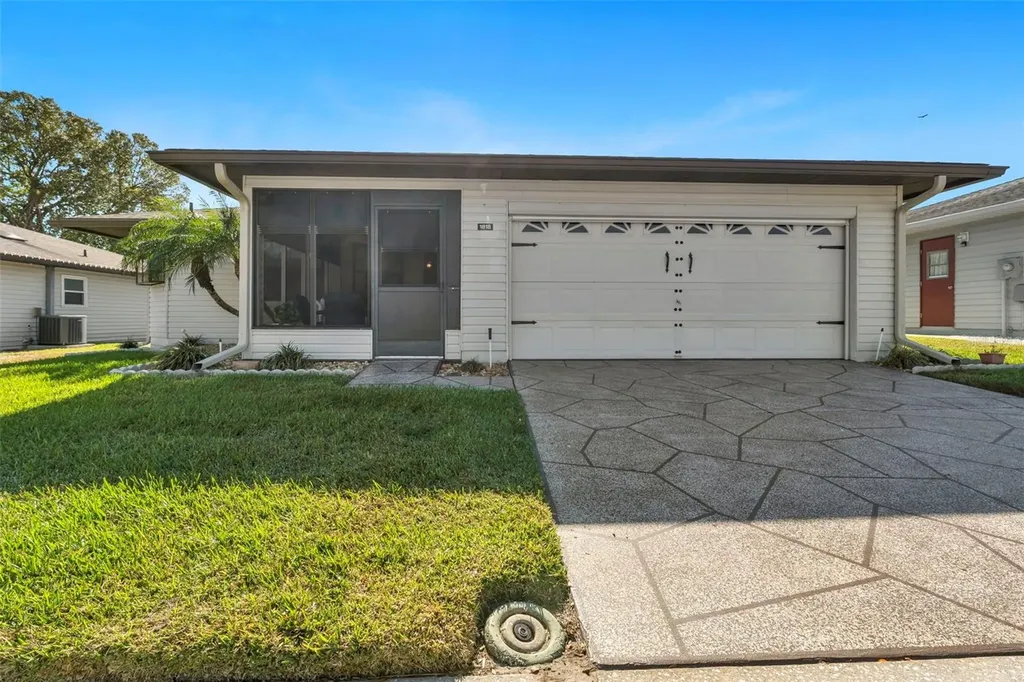 1818 Prairie Dunes Circle N Lakeland FL 33810