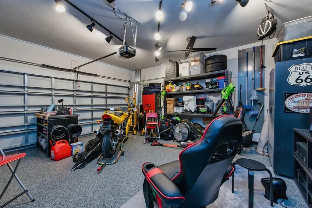 1468 N River Circle Tarpon Springs FL 34689