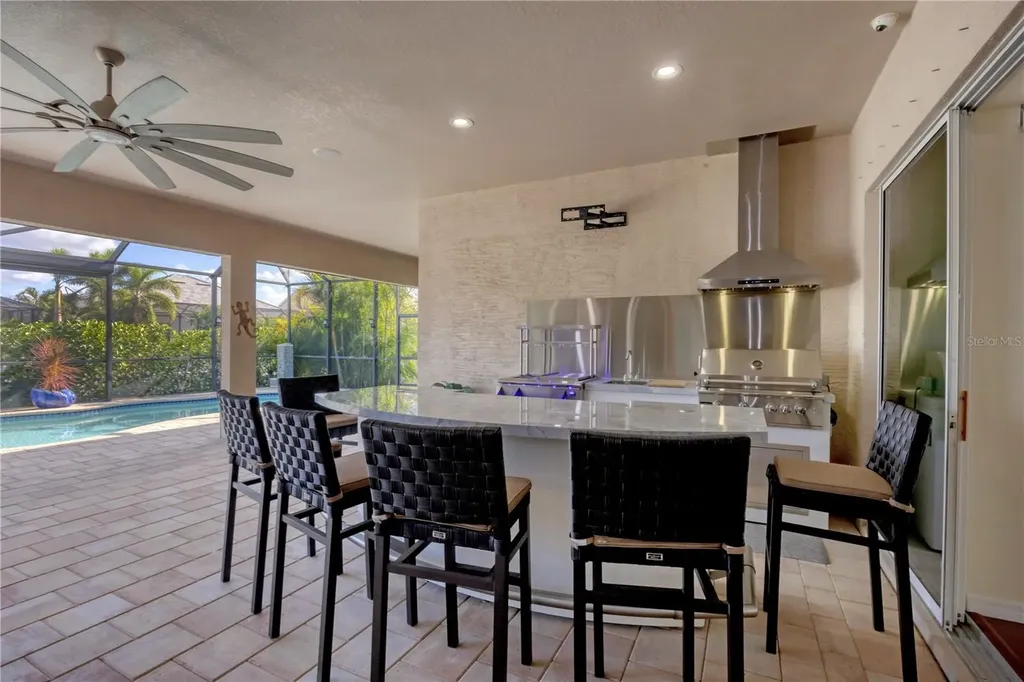 575 Fore Drive Bradenton FL 34208