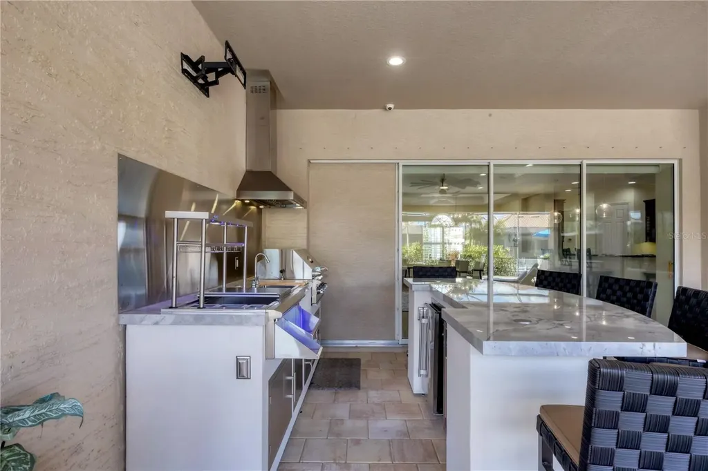 575 Fore Drive Bradenton FL 34208