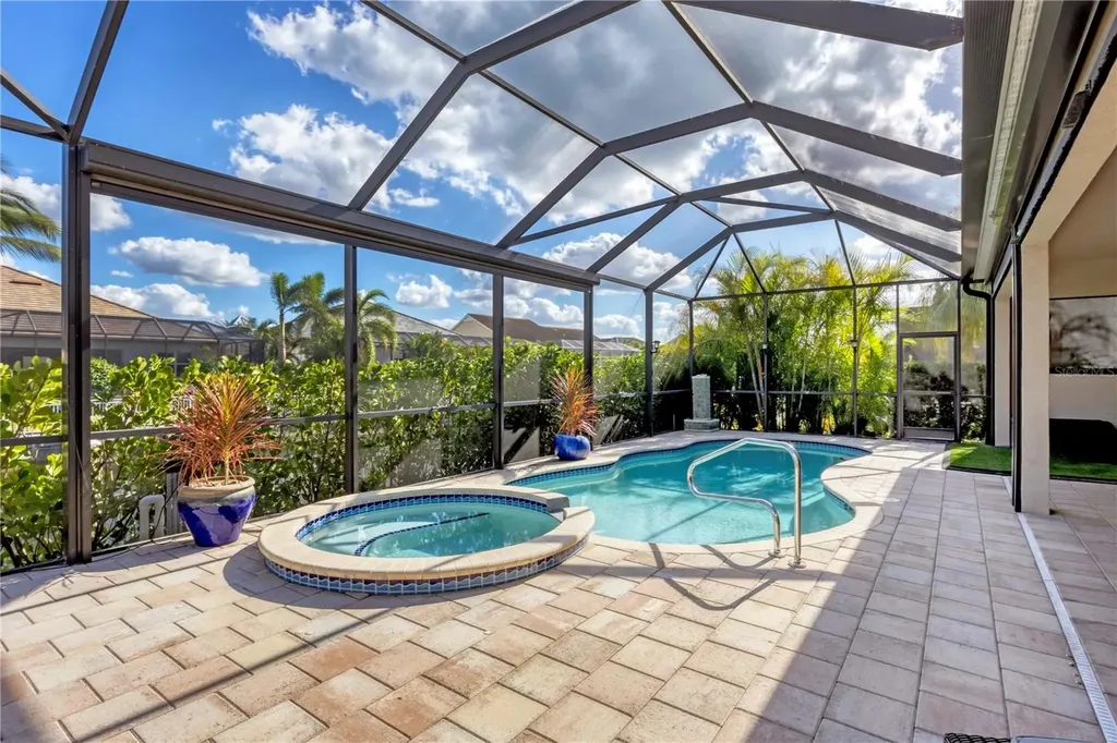 575 Fore Drive Bradenton FL 34208